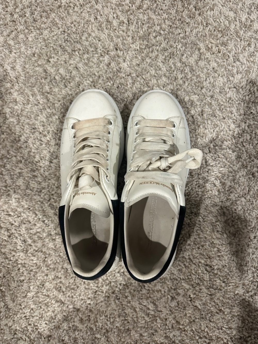 Alexander MqQueen sneakers authentic